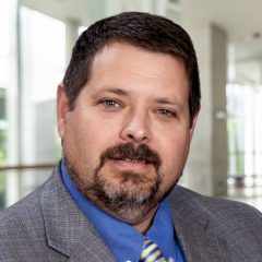 Lloyd Farinash,&nbsp;MD